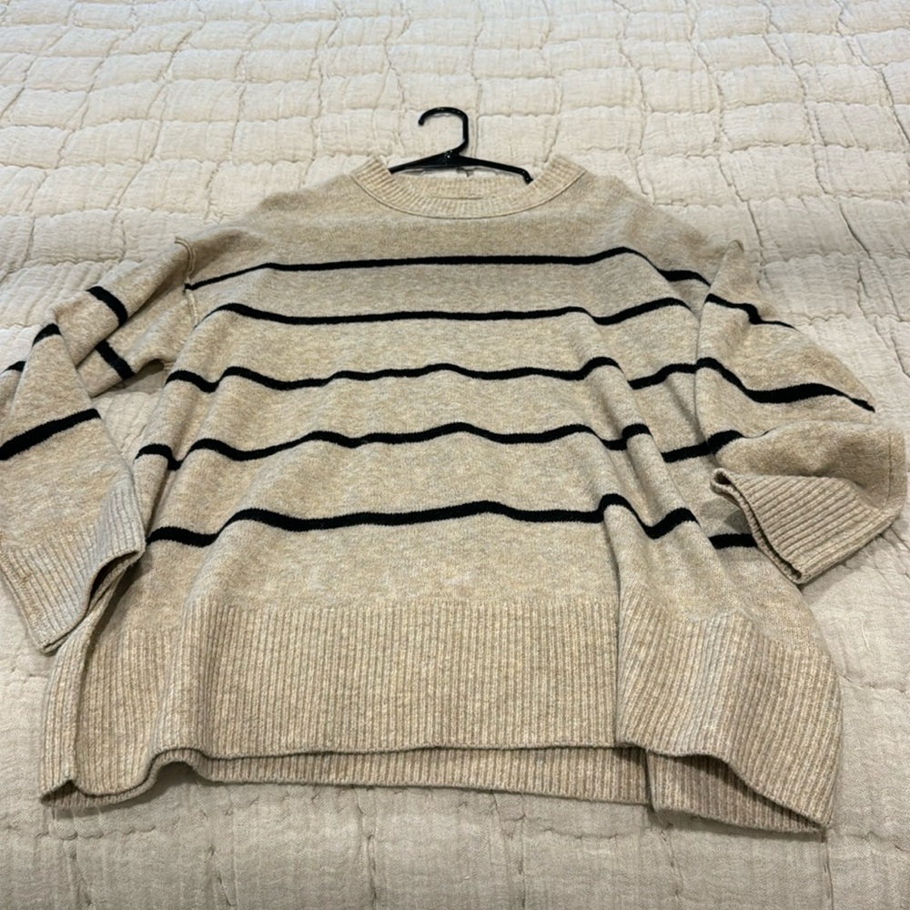 Aerie sweater